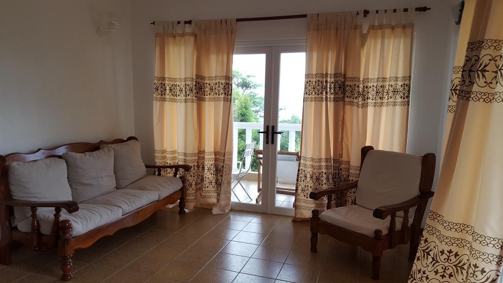Villa Kayola - Self Catering Pointe La Rue Extérieur photo