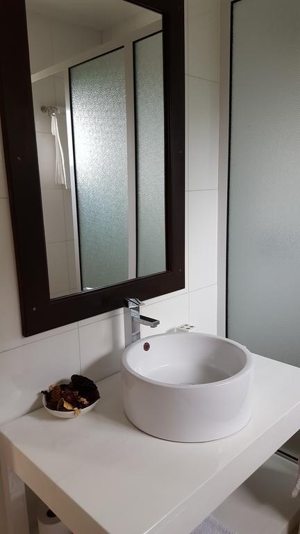 Villa Kayola - Self Catering Pointe La Rue Extérieur photo