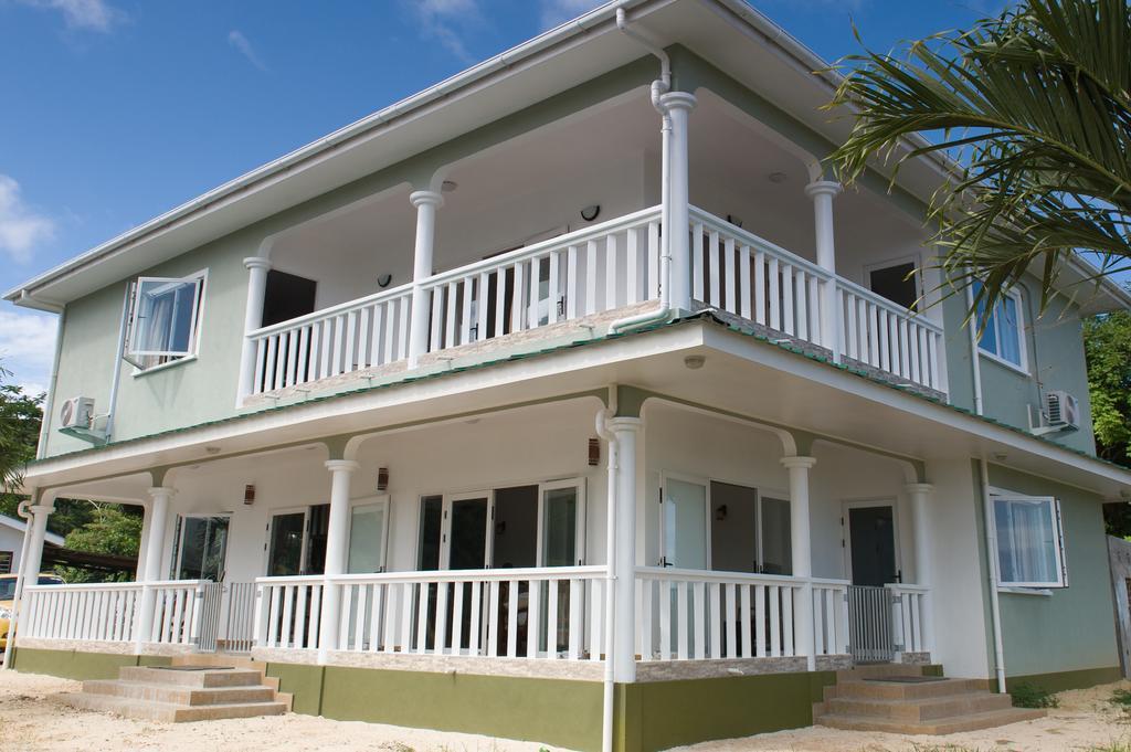 Villa Kayola - Self Catering Pointe La Rue Extérieur photo