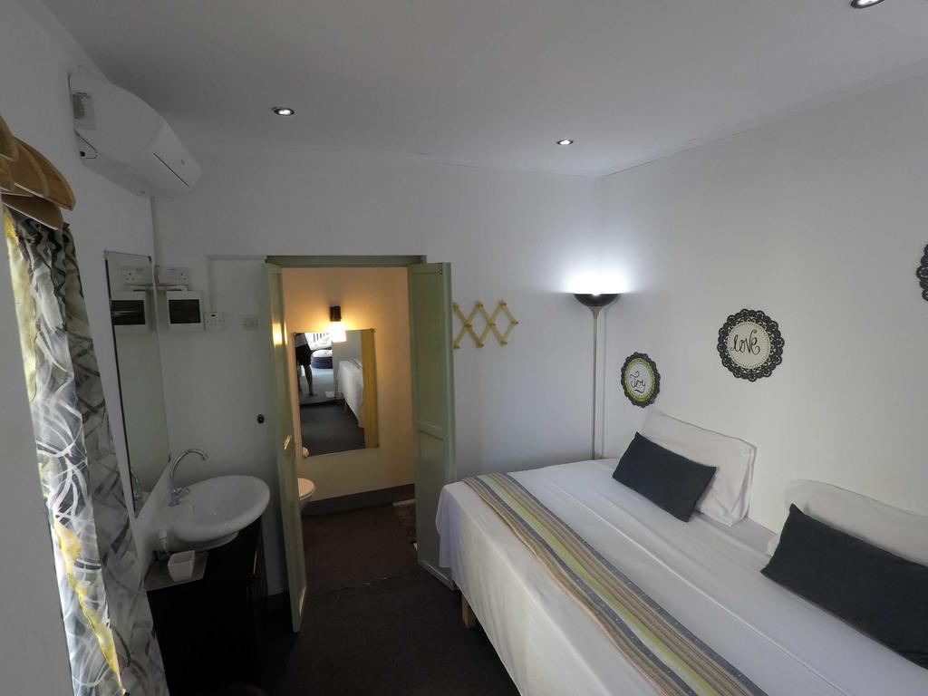 Villa Kayola - Self Catering Pointe La Rue Extérieur photo